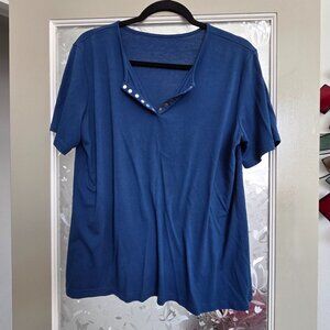 Blue Top w/faux buttons - size XL